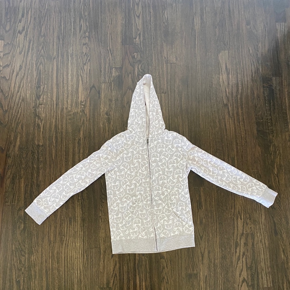 A  cat 🐈 jacket for kids